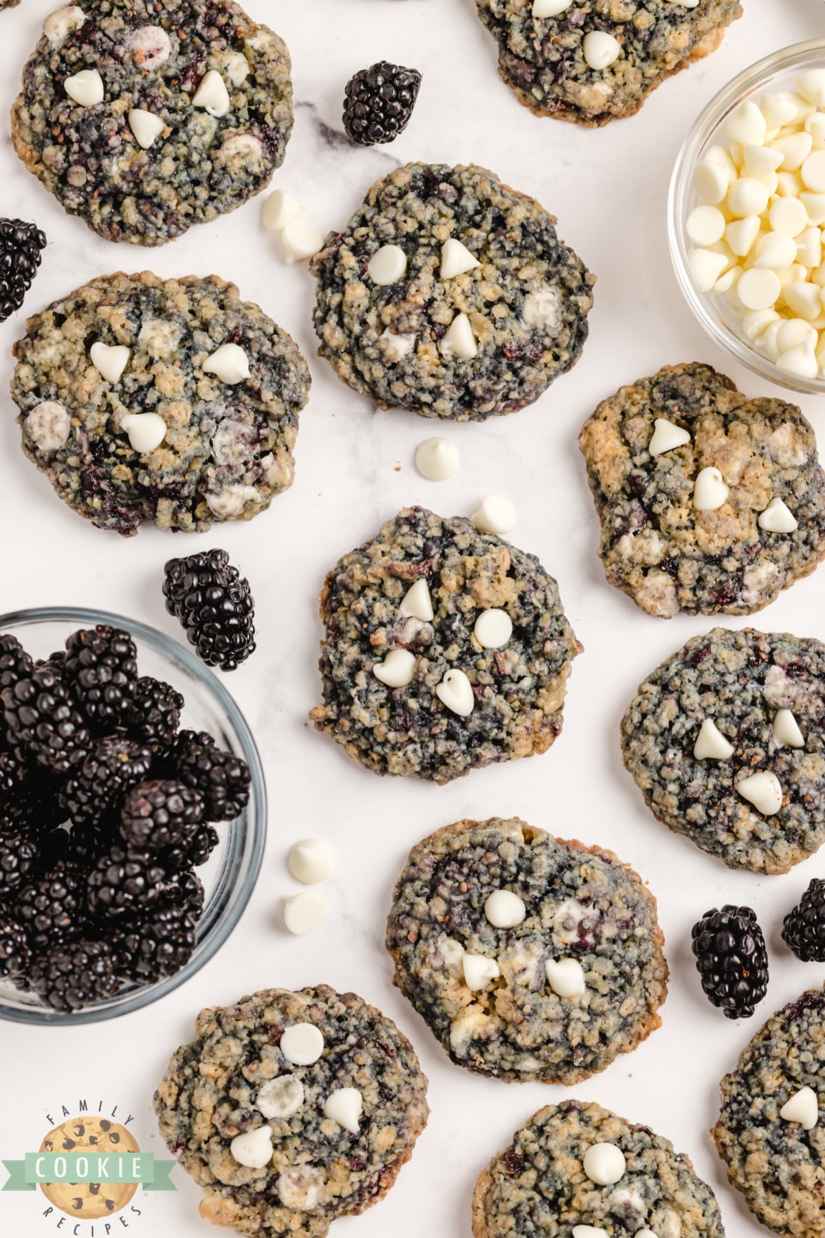 Oatmeal cookies with fresh blackberries