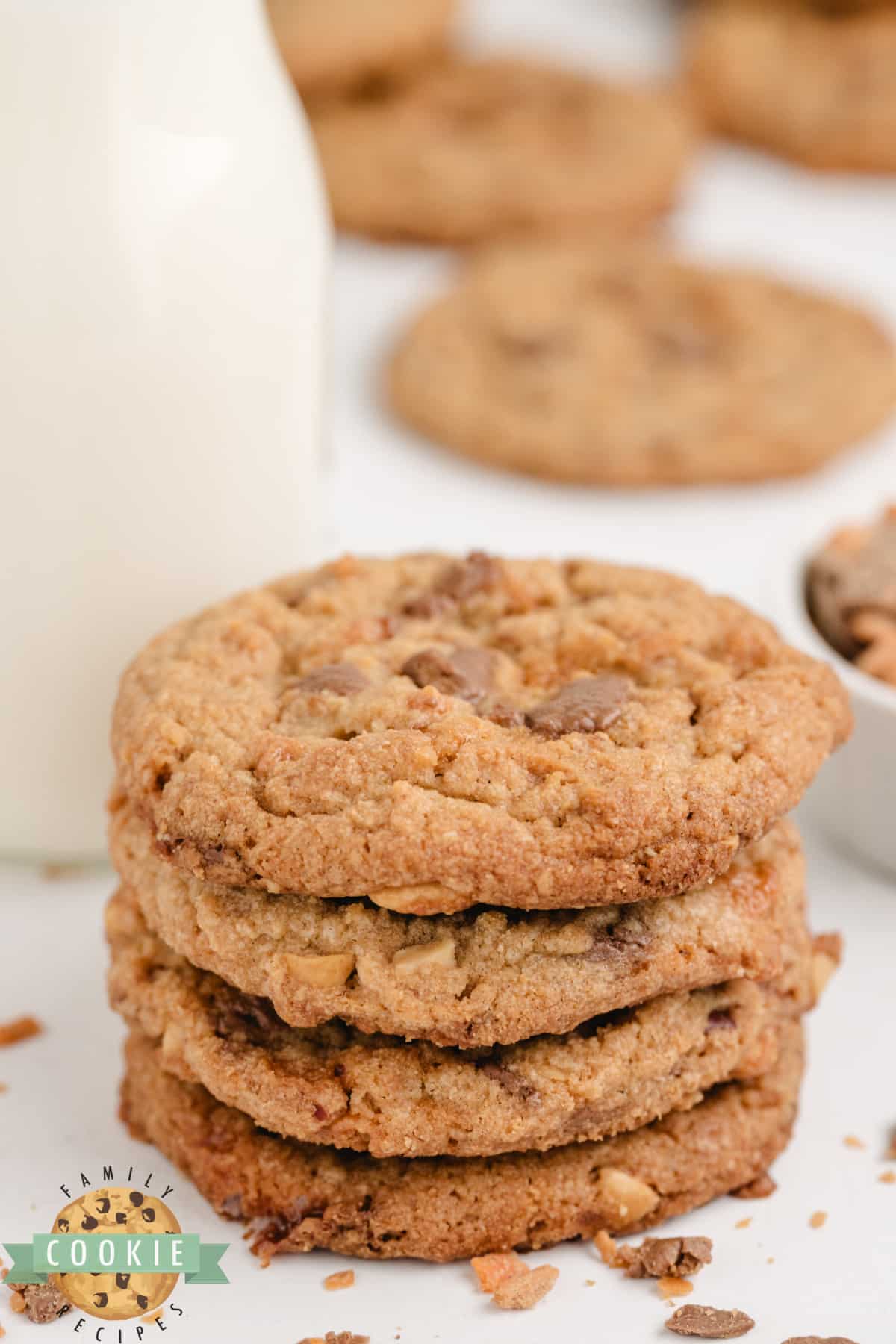 Peanut butter cookie recipe with Butterfinger candy bars. 