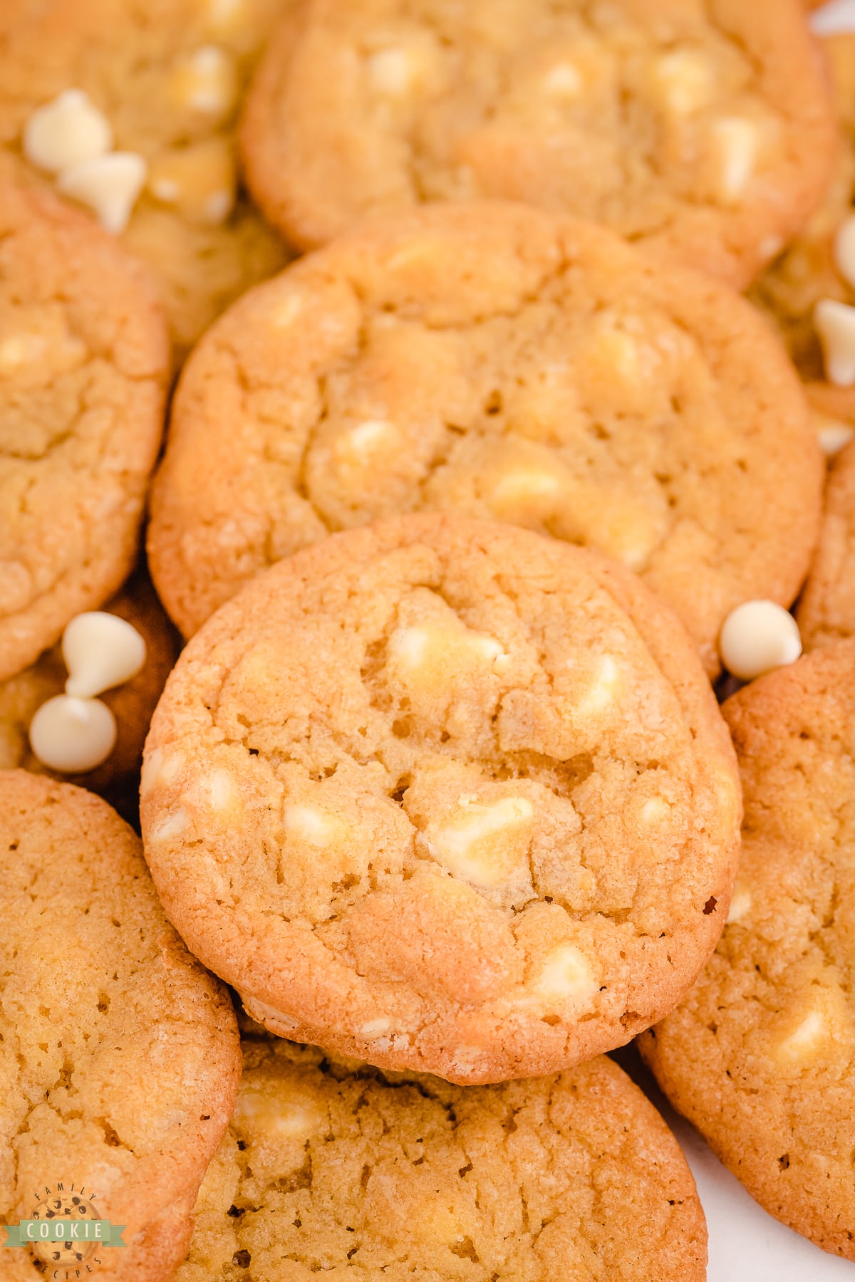 copycat Mrs. Fields White chocolate Chip cookies