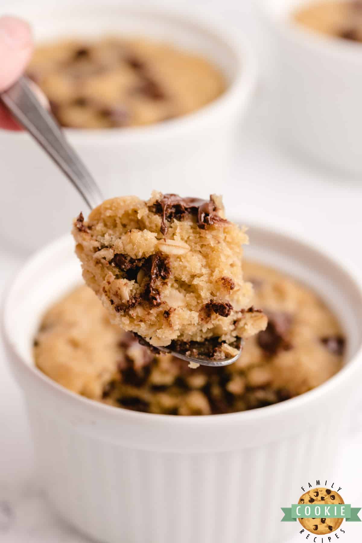 Microwave Oatmeal Chocolate Chip Cookies are soft, chewy and delicious treats that are ready in less than 5 minutes! These easy oatmeal chocolate chip cookies are made in the microwave, they make a perfect single serving treat! 