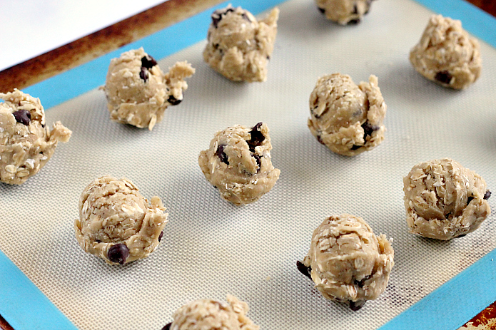 Oatmeal Chocolate Chip Cookies are chewy, delicious and loaded with oats and chocolate chips. This classic cookie recipe has been a family favorite for many years - it's the best Oatmeal Chocolate Chip Cookie recipe ever!