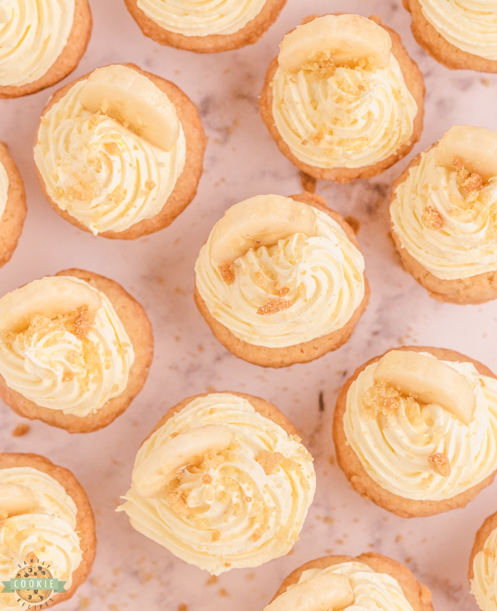 top view of banana cream pie cookies