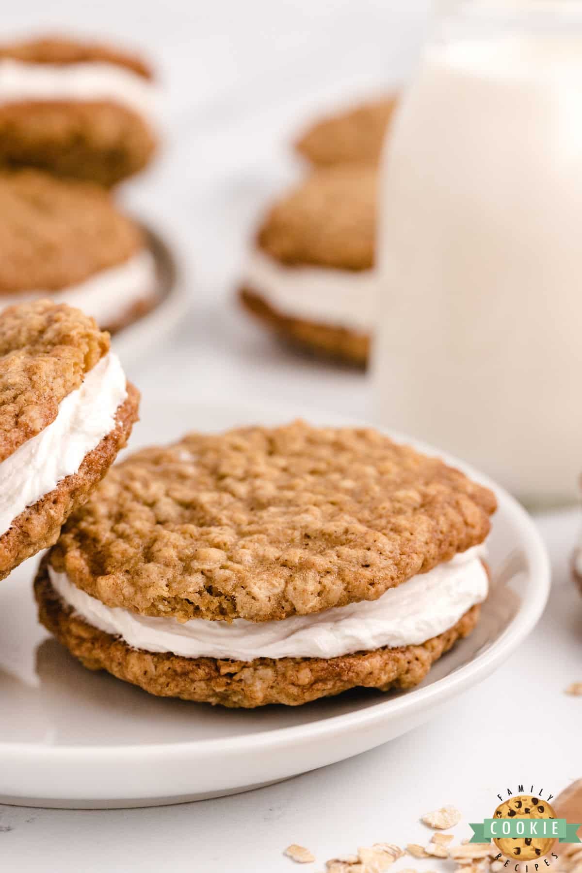 Copycat Little Debbie's Oatmeal Cream Pie recipe