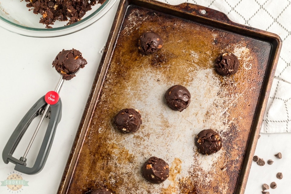 how to make Chocolate Cake Mix Cookies