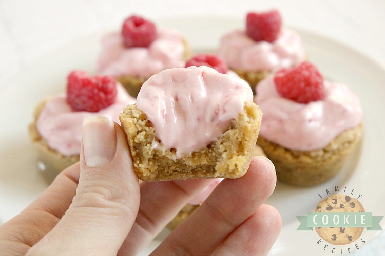 Raspberry cheesecake cookie cup