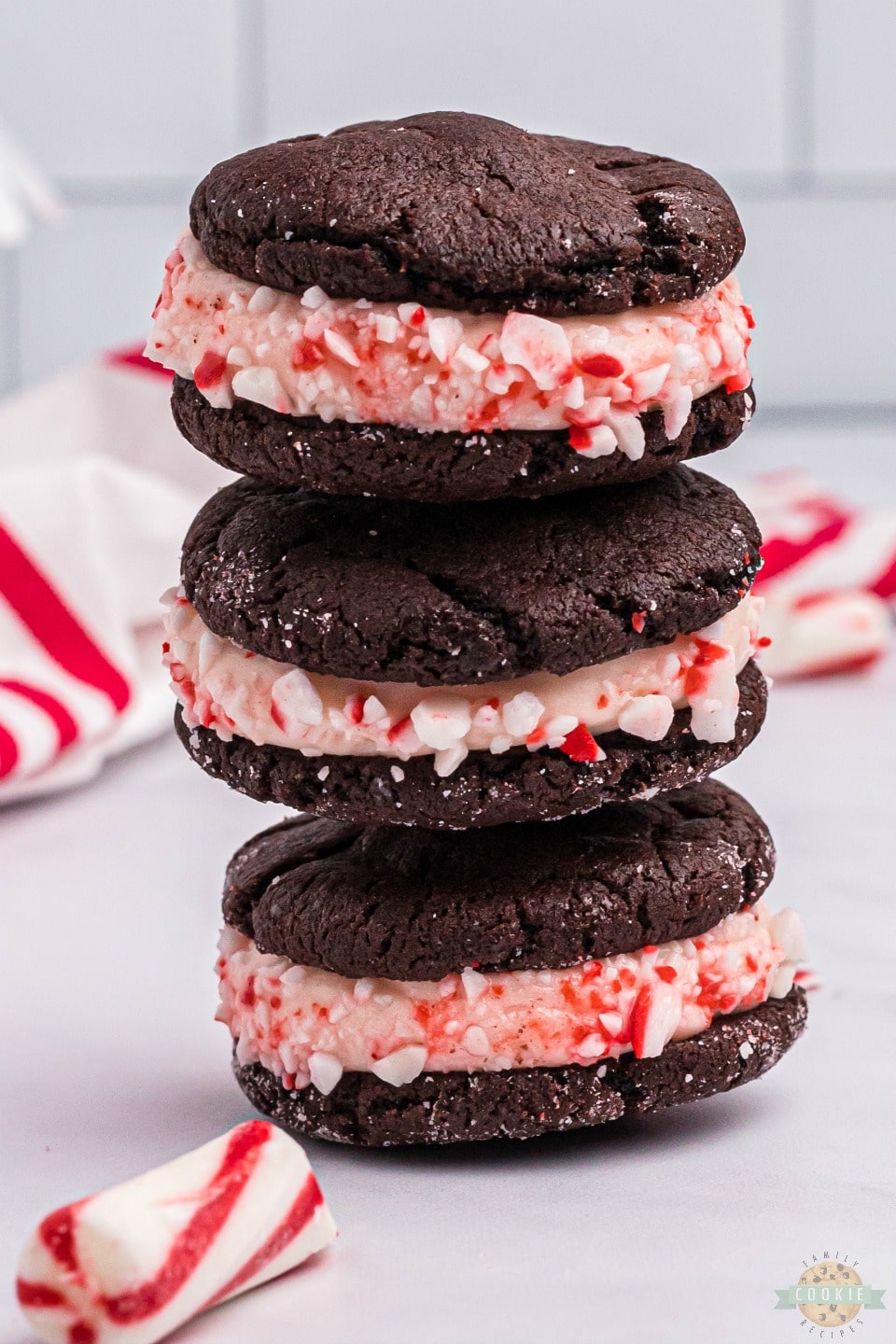 Holiday Peppermint Chocolate Sandwich Cookies