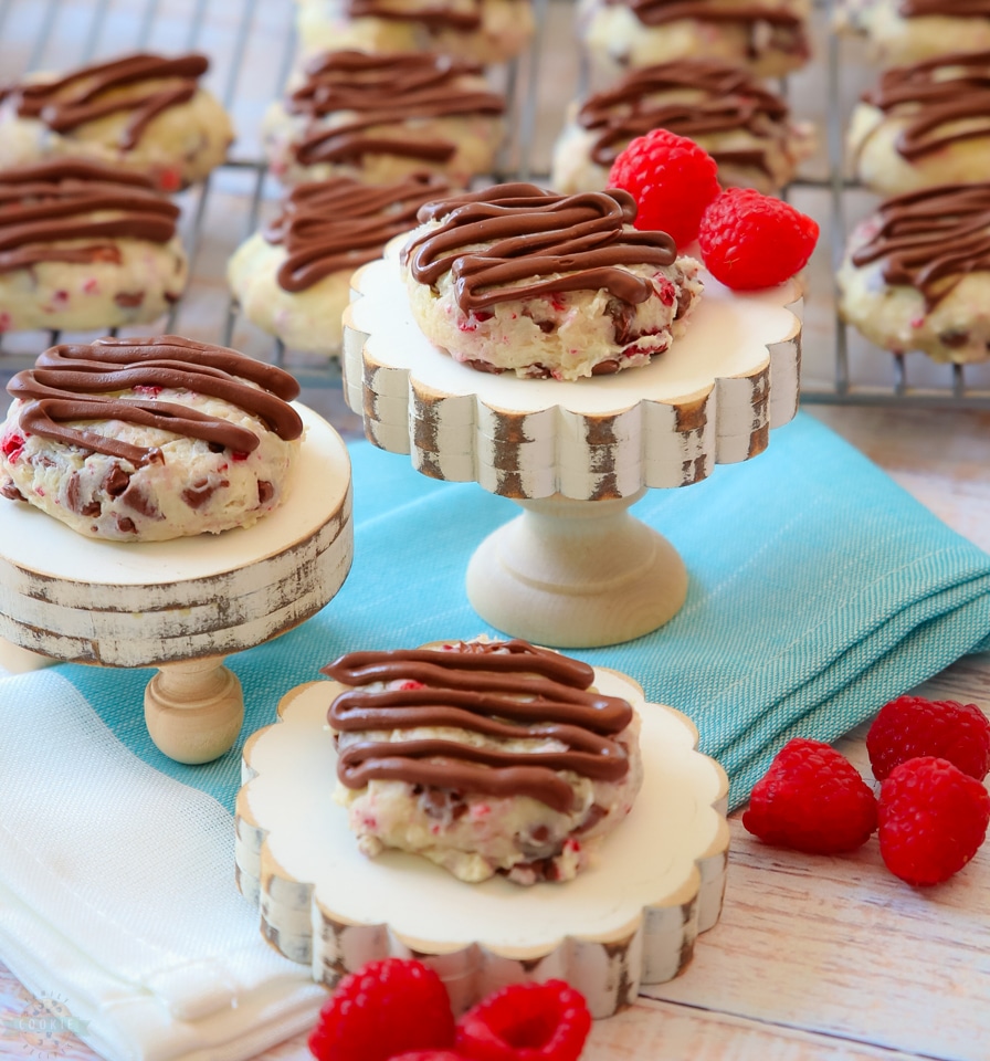 How to make Chocolate Raspberry Cheesecake Cookies