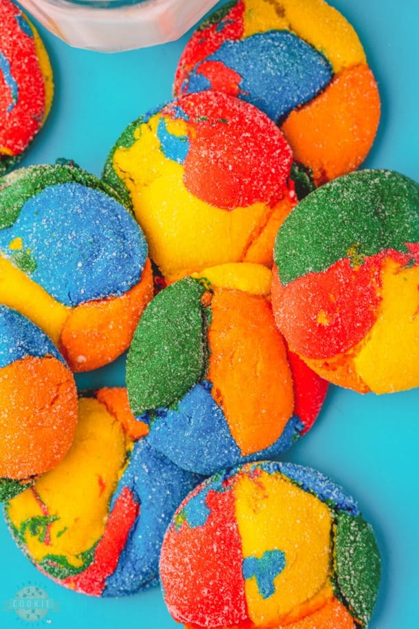 COLORFUL COOKIES - Family Cookie Recipes