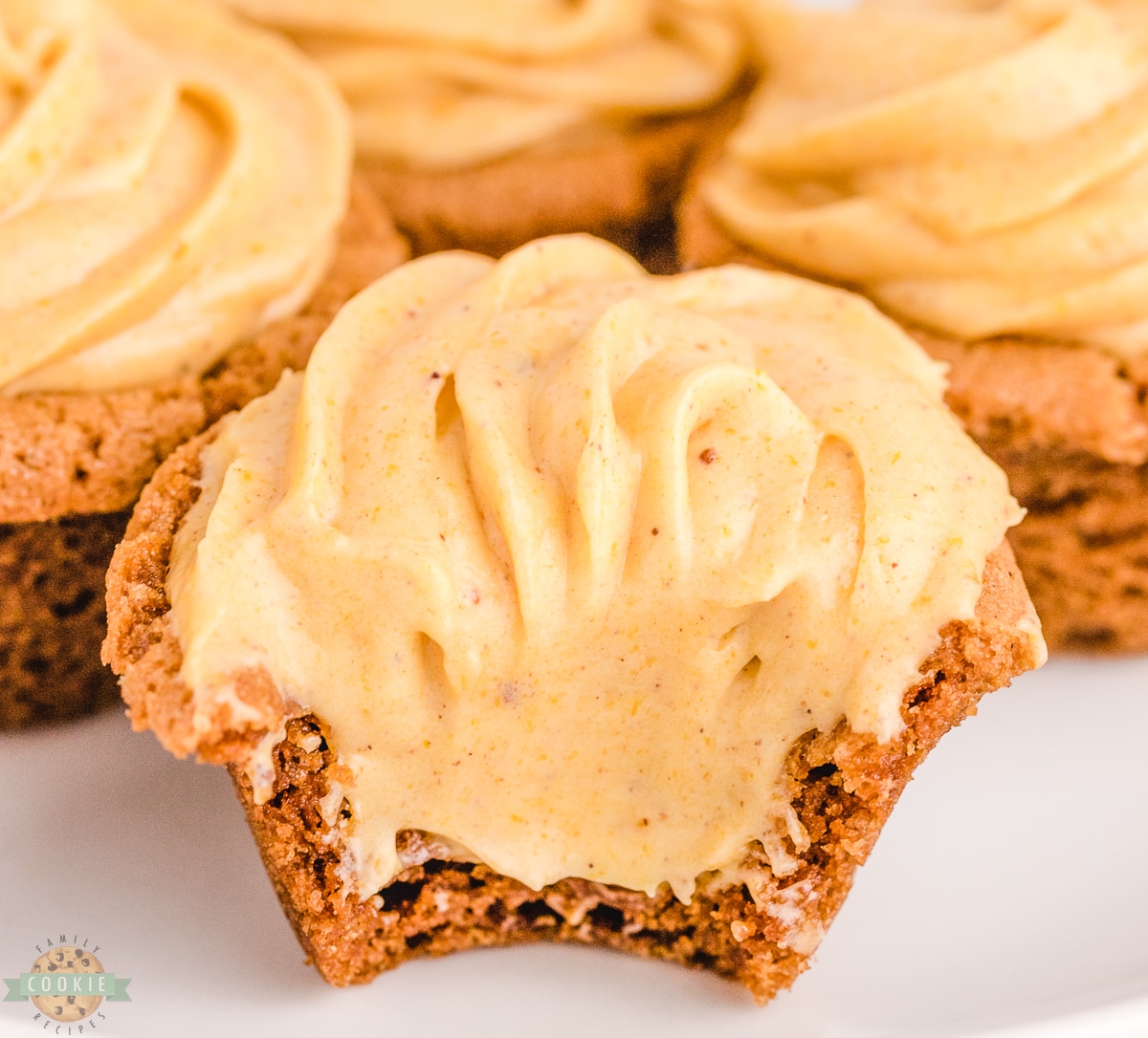 Gingerbread Cookie Cups with Pumpkin Cheesecake Filling - The Busy