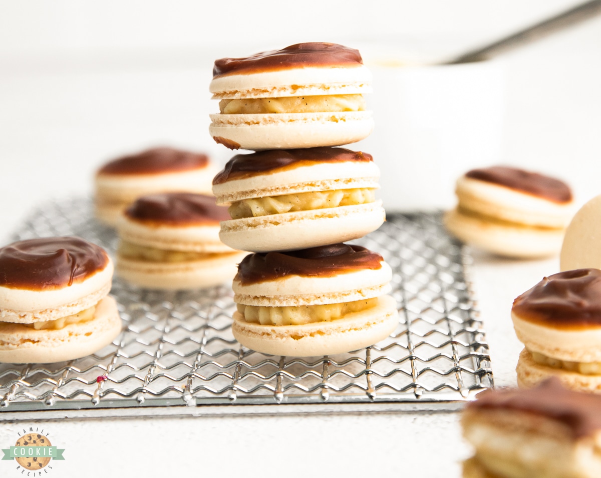 Boston Cream Pie Macarons