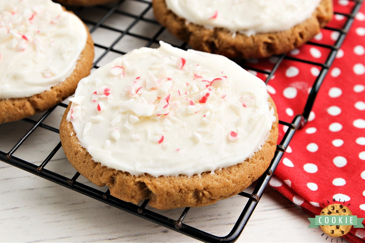 Gingerbread cookie frosted with buttercream frosting