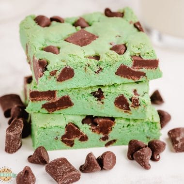 mint chocolate chip cookie bars