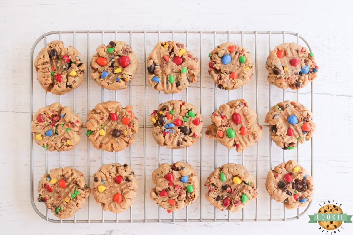 Rainbow M&M Peanut Butter Cookies • baste cut fold