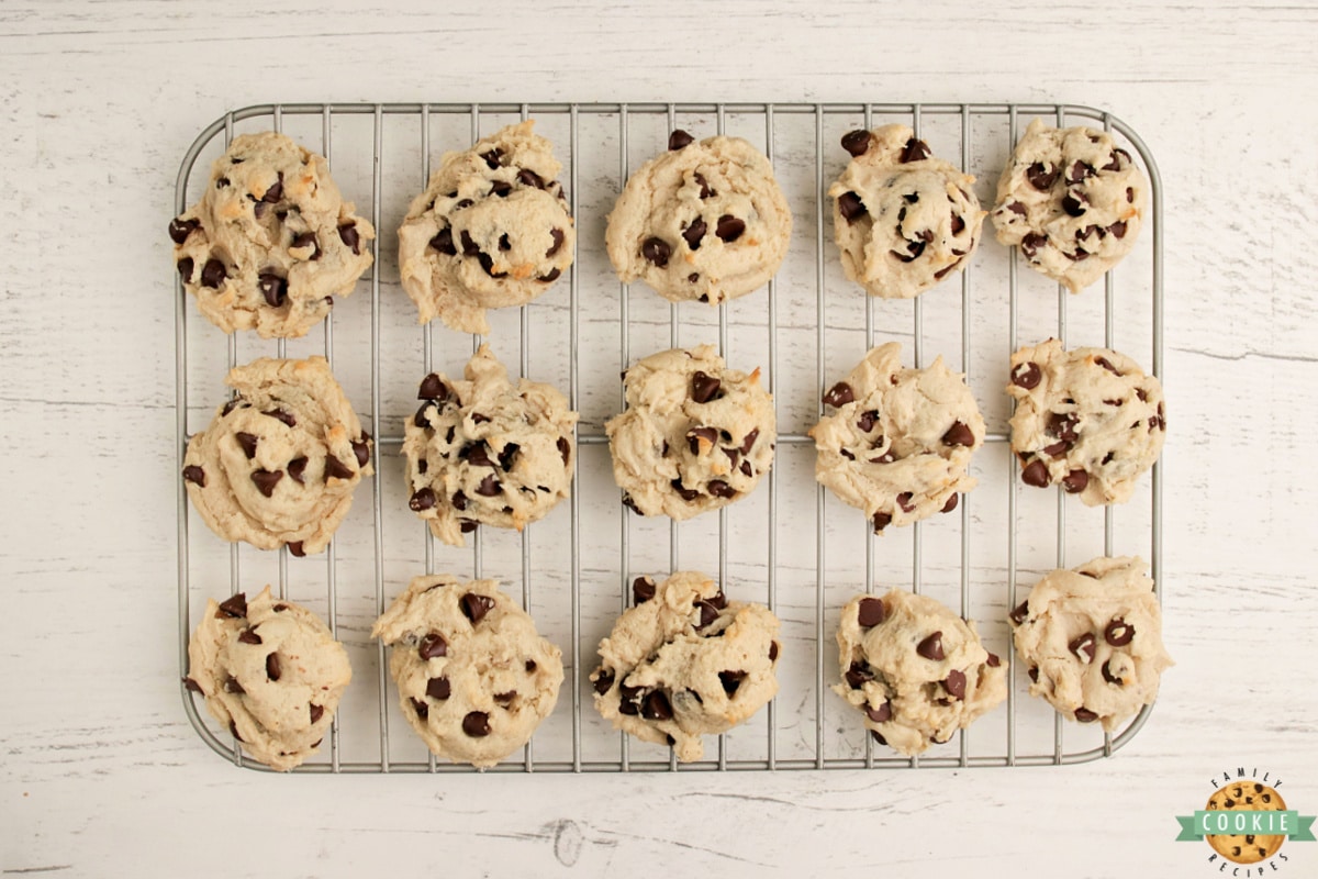 Chocolate chip cookies with cream cheese and no eggs