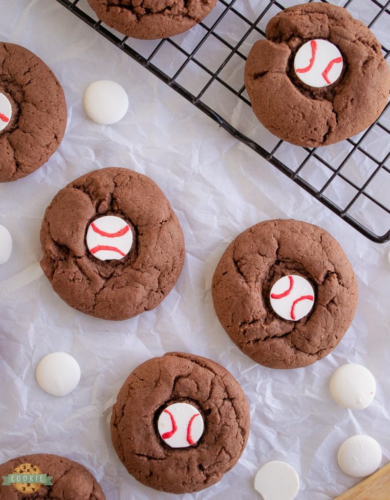 simple baseball cookies