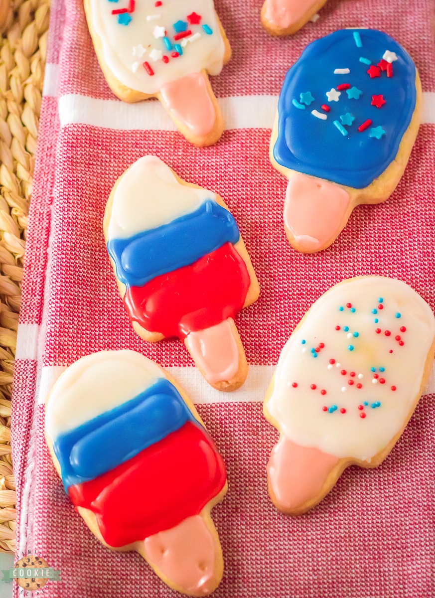 Red White and Blue Popsicles (Healthy Homemade Popsicles) Recipe - The  Cookie Rookie®