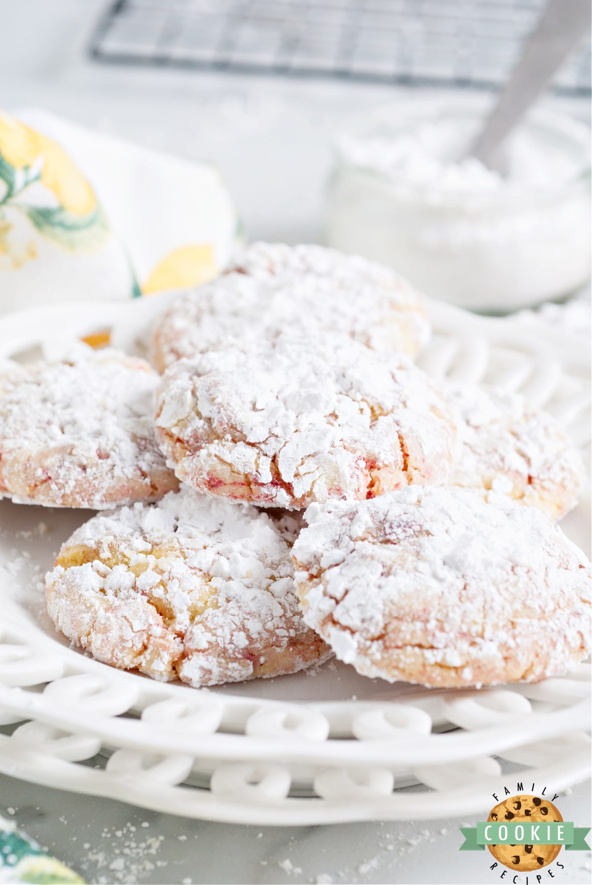 Cake Mix Crinkle cookies 