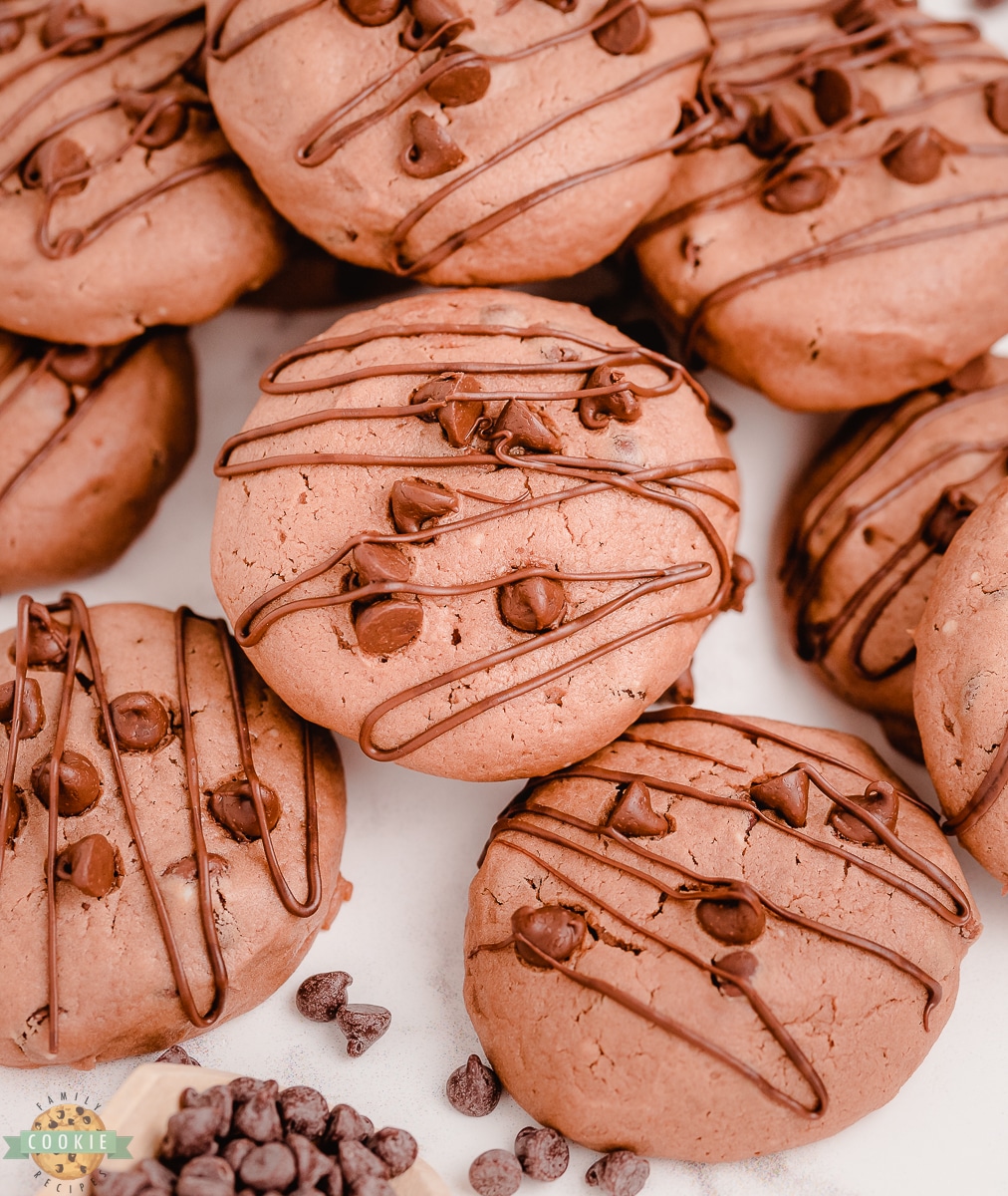 CHOCOLATE CHEESECAKE COOKIES-image
