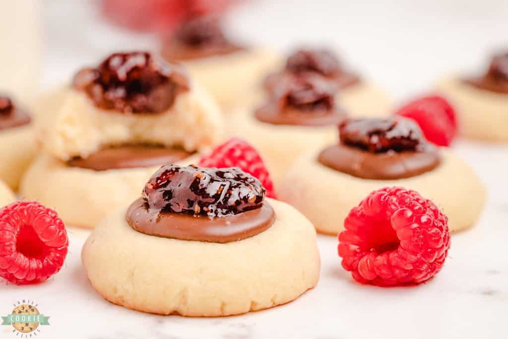 raspberry thumbprints with chocolate