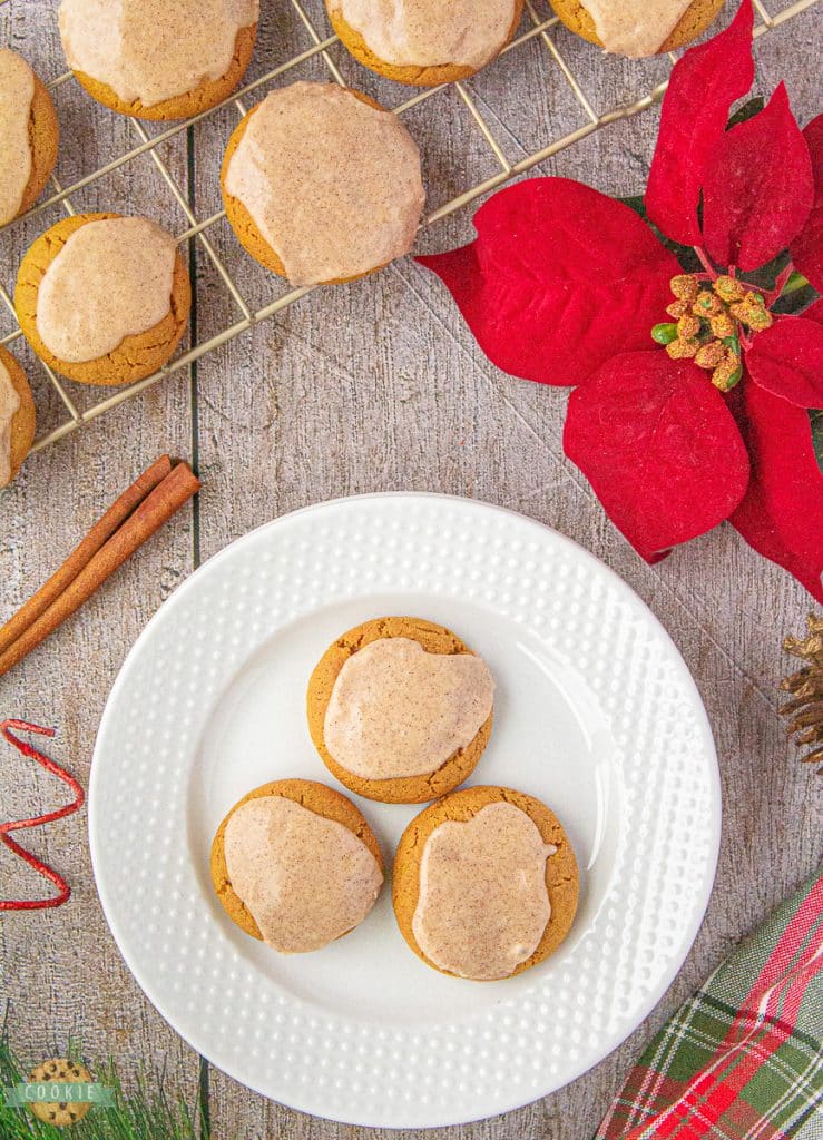 pretty ginger molasses cookies