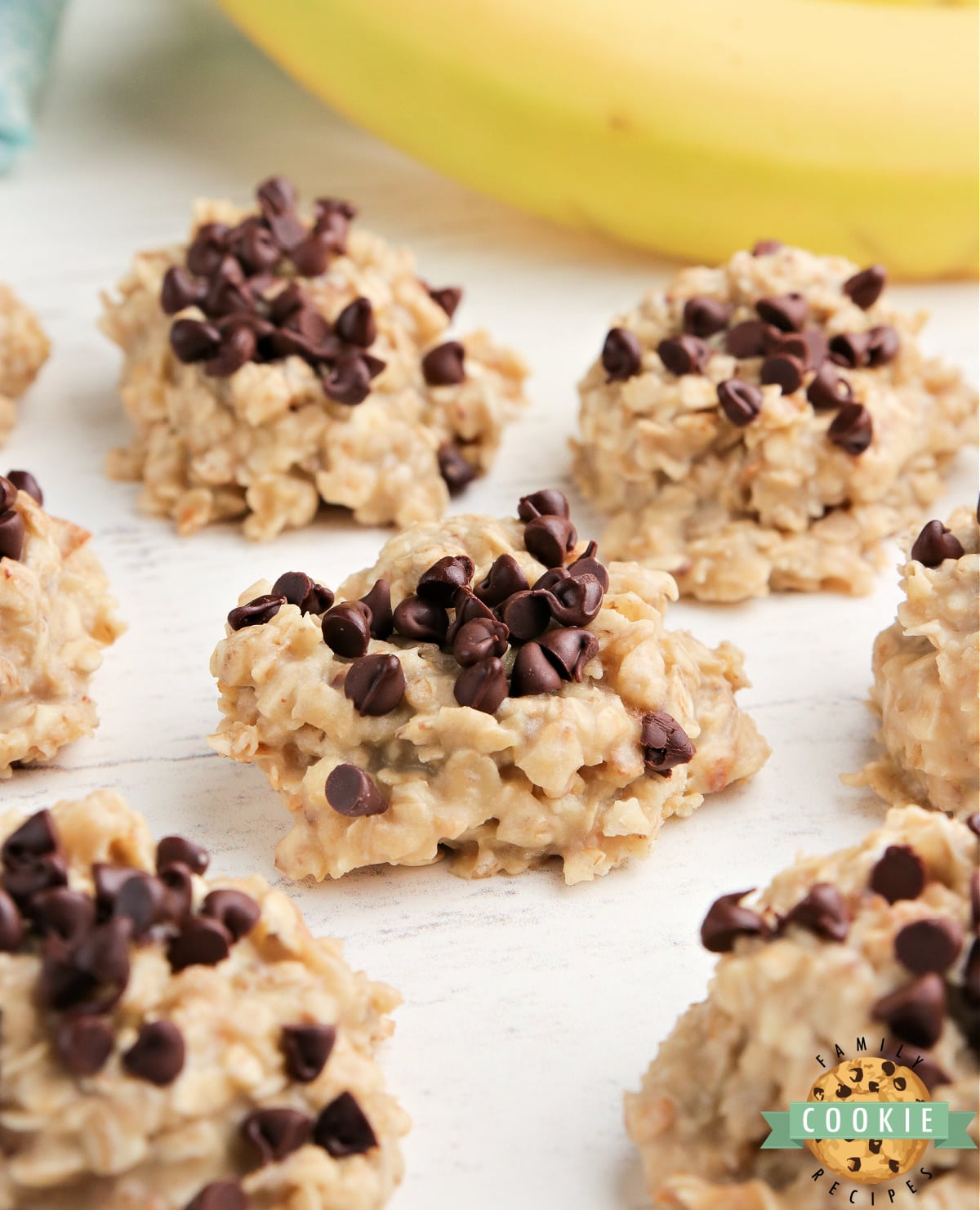 Banana Oatmeal No Bake Cookies are simple oatmeal cookies made with just a few ingredients. Delicious no bake cookie recipe packed with banana flavor!