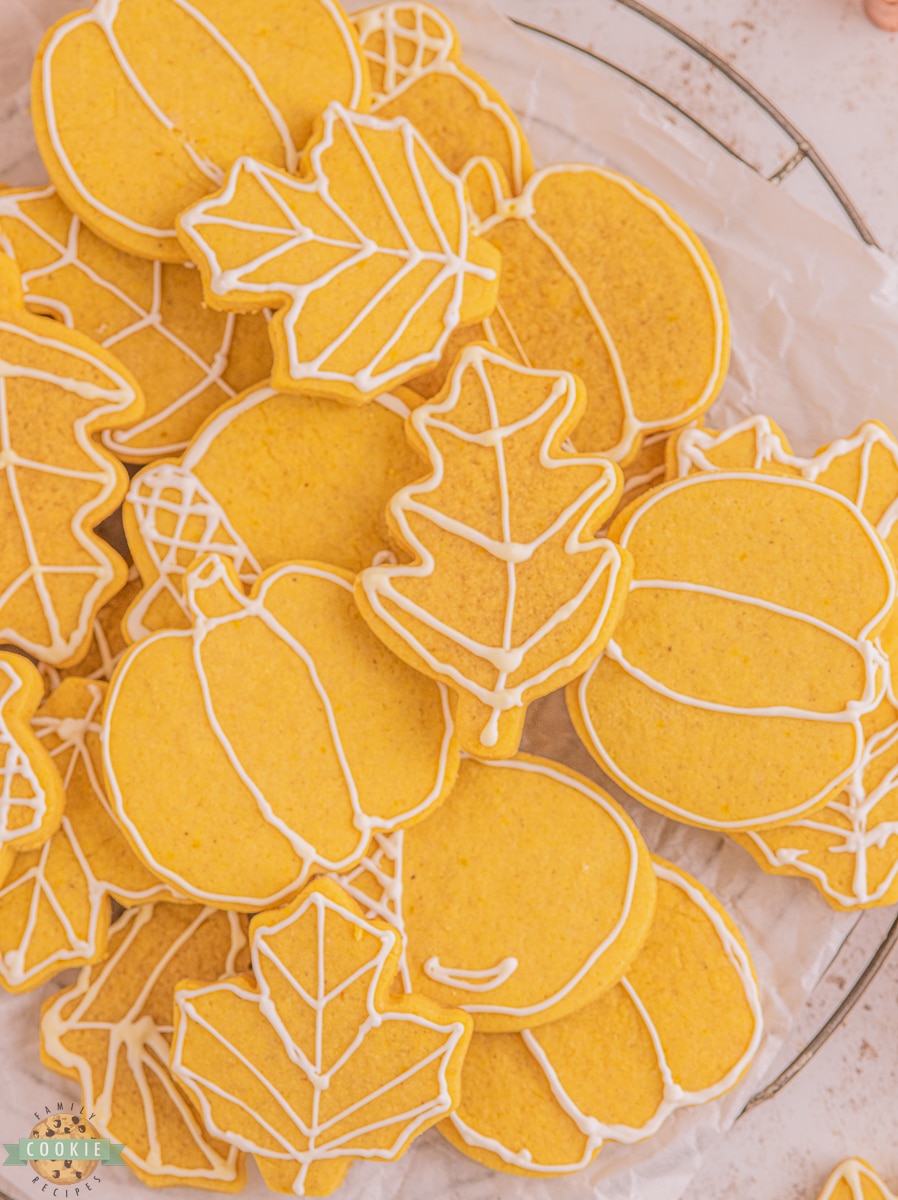 How To Make Decorated Parchment Fall Leaf Sugar Cookies