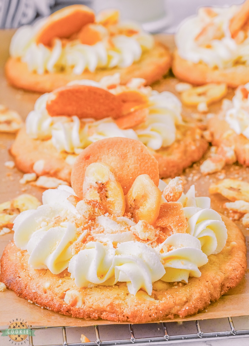 pretty banana cream cookies