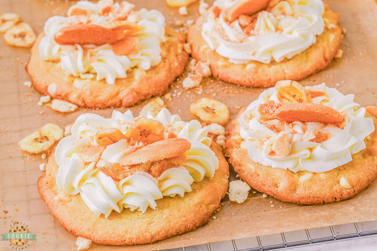 banana cream cookies topped with Nilla wafers