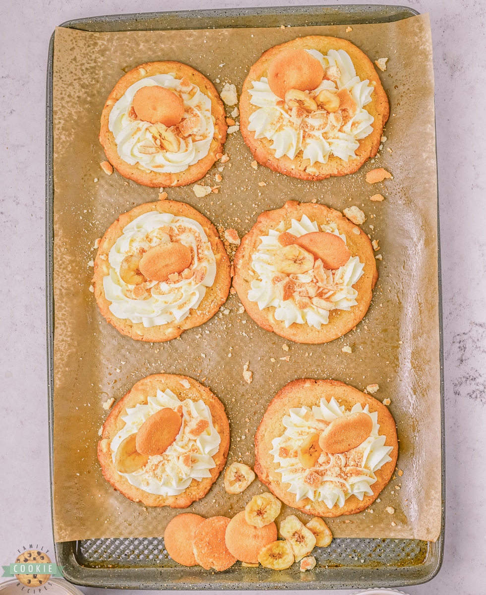 tray of banana cream cookies