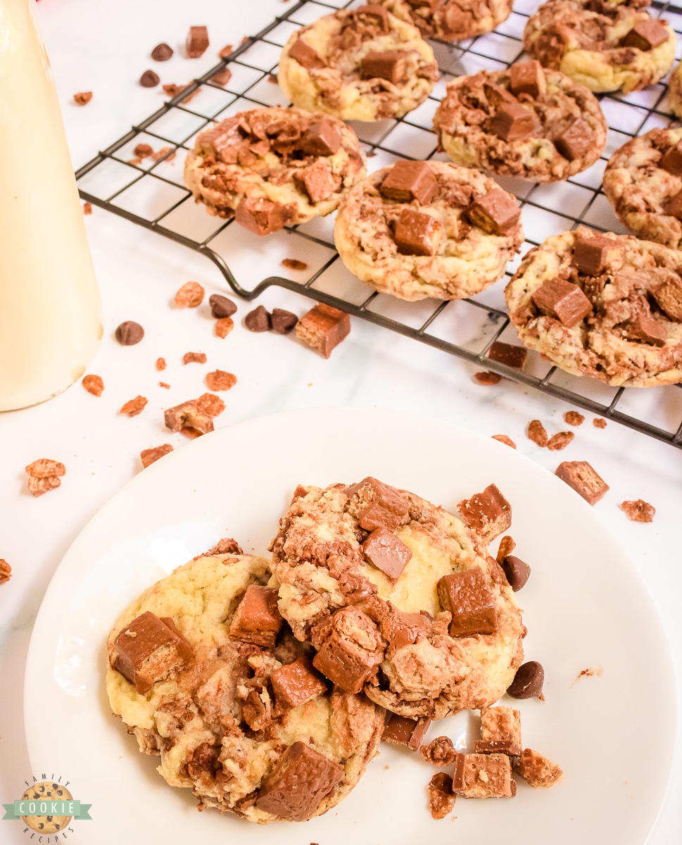 adding Kit Kat candy bars to cookies