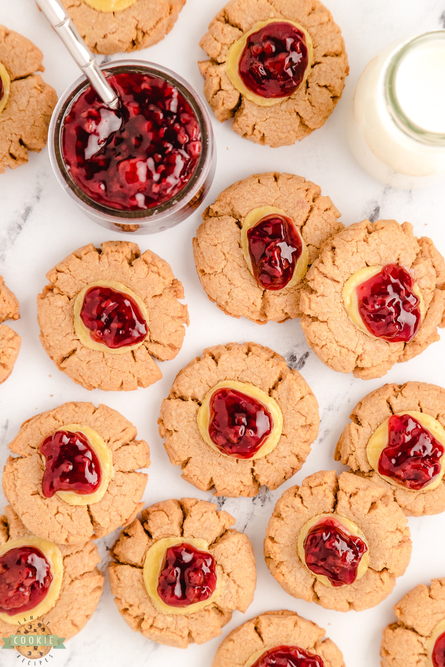 raspberry pie filling on cheesecake cookies