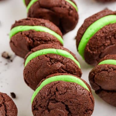 chocolate mint oreo cookies made at home