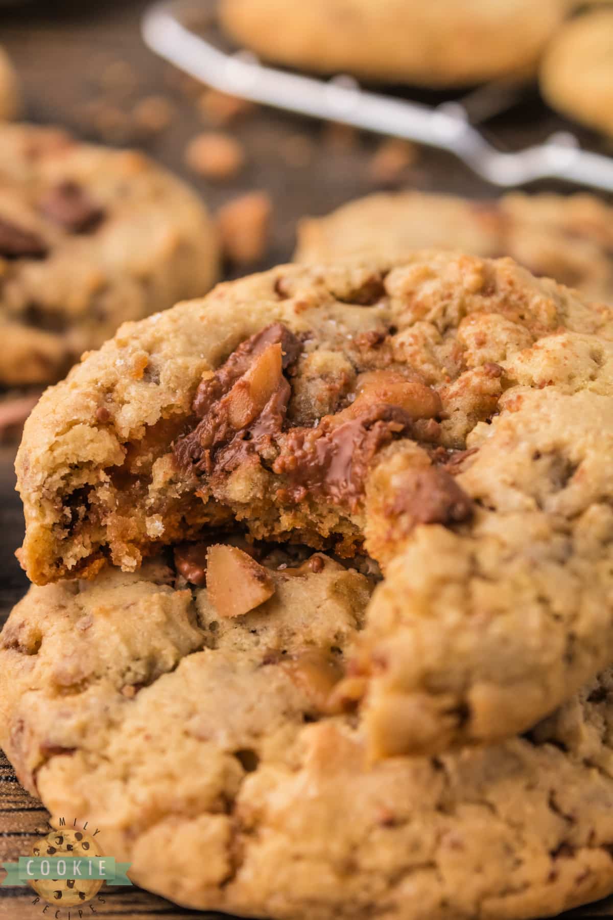 Cookies with toffee bits