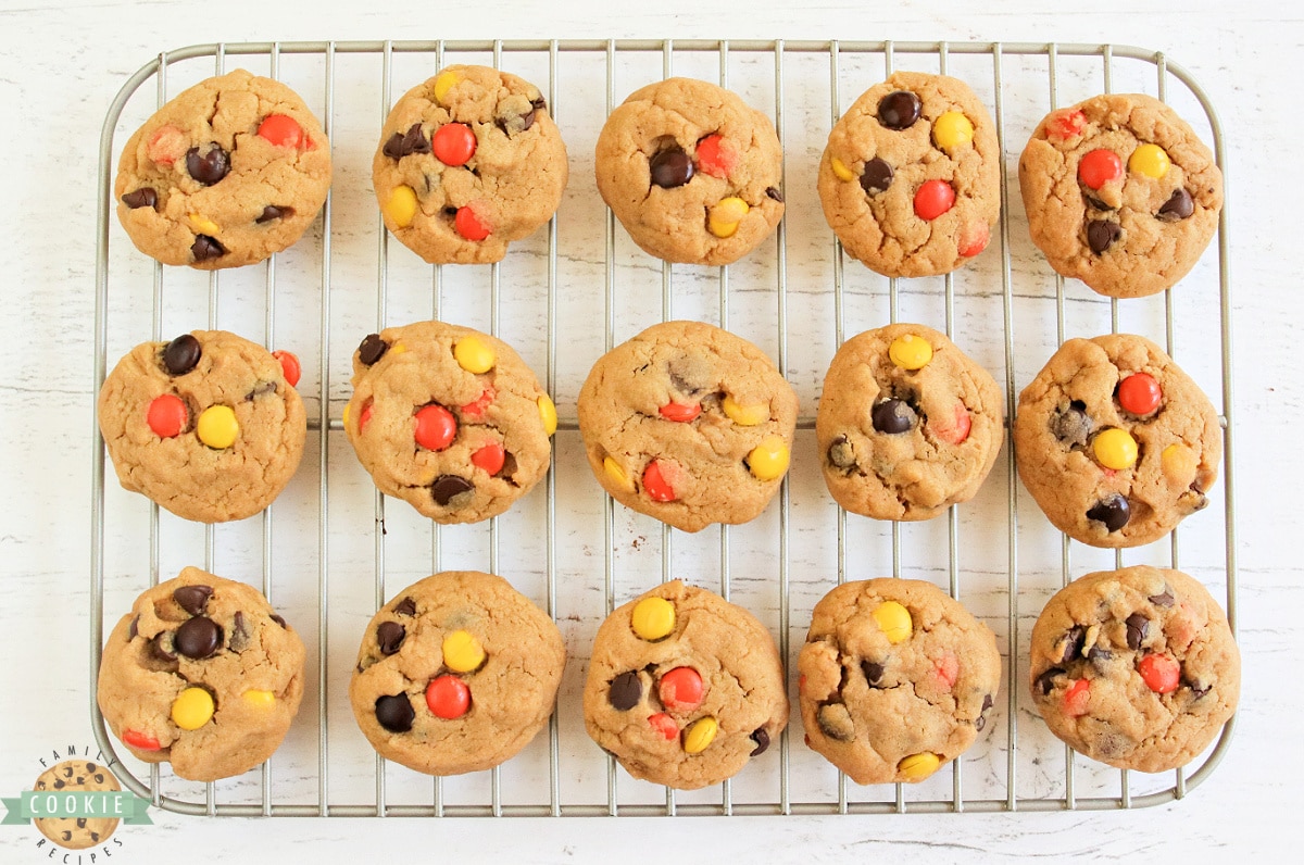 Reese's peanut butter cookies on a wire cooling rack. 