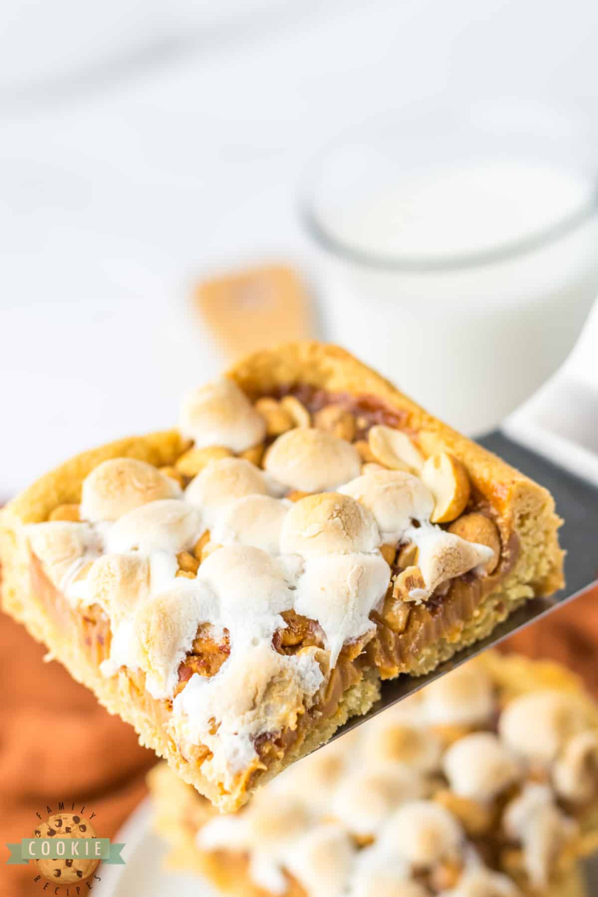 Sugar cookie bars with peanuts, marshmallow and caramel. 
