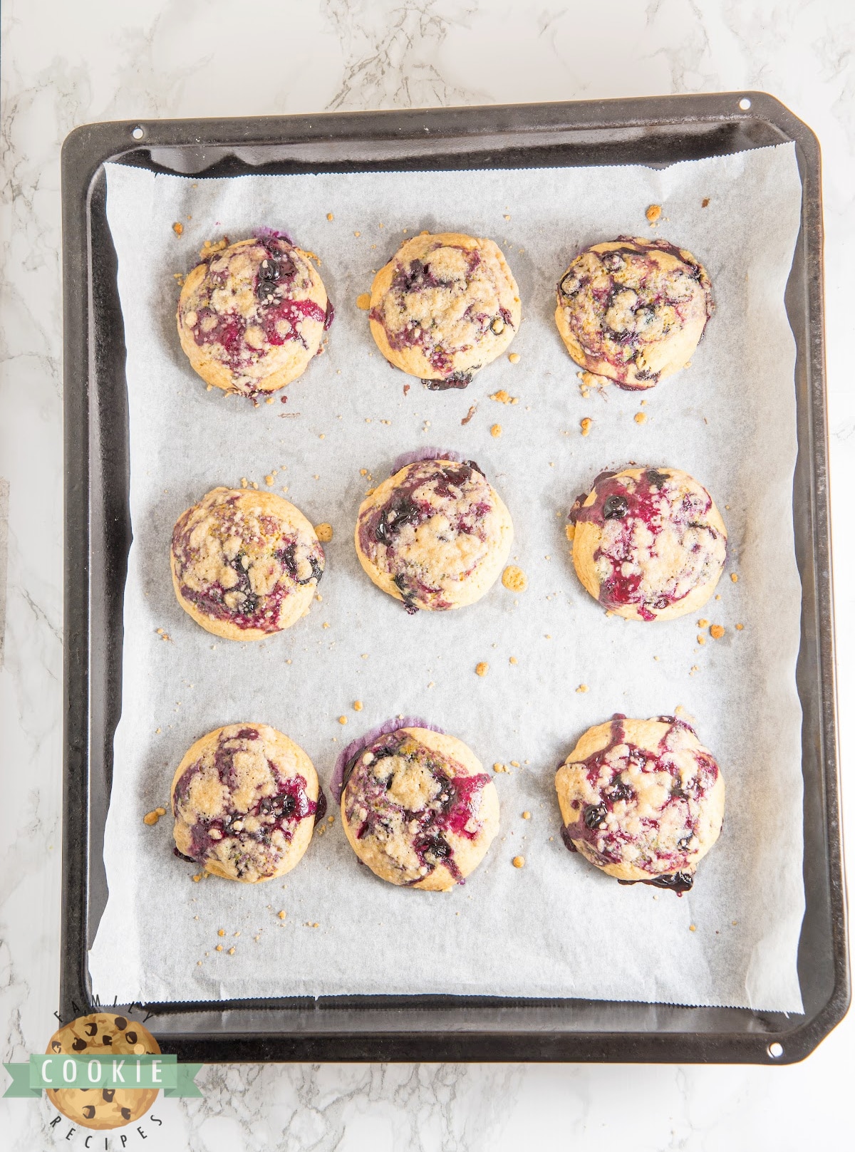 Baked blueberry muffin cookies with lemon. 