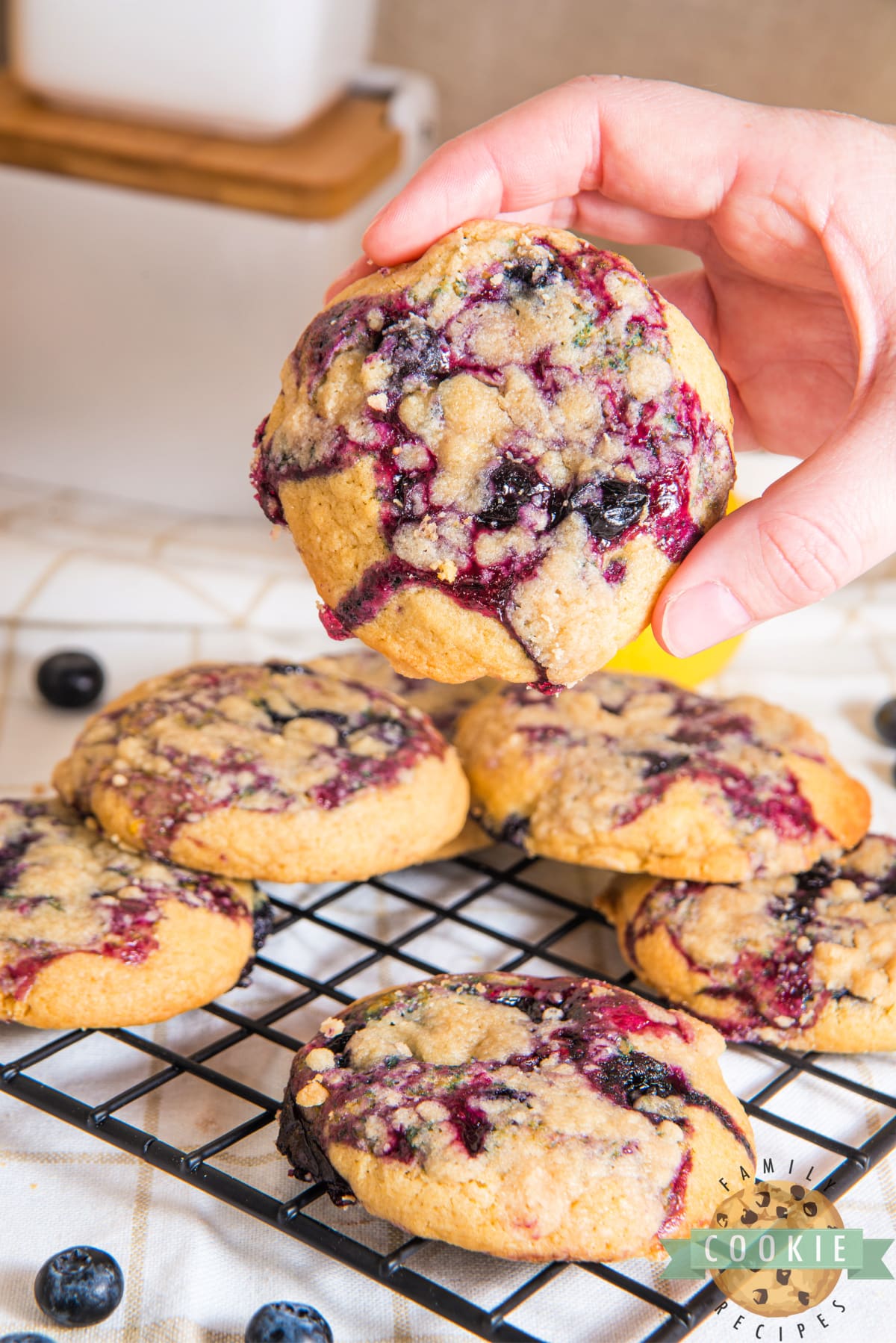 Lemon cookie with fresh blueberries. 