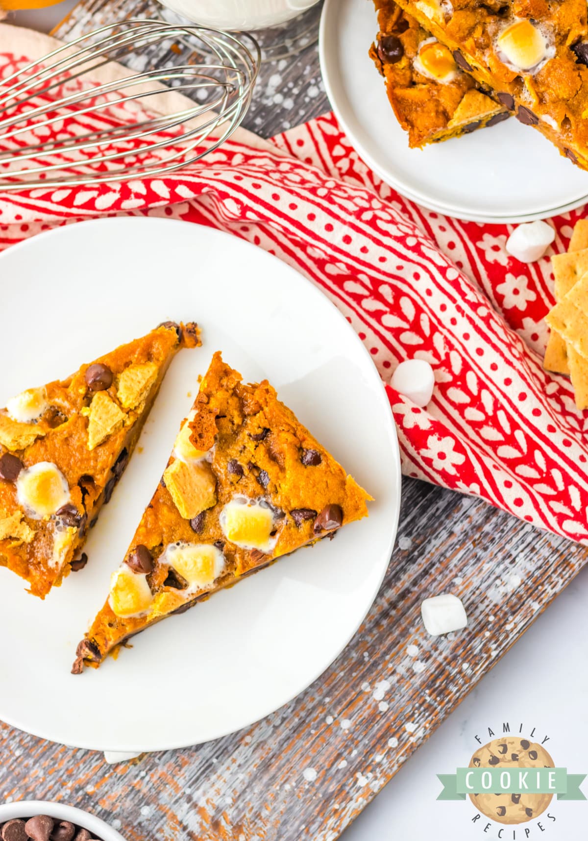 Slices of pumpkin cookie pizza.