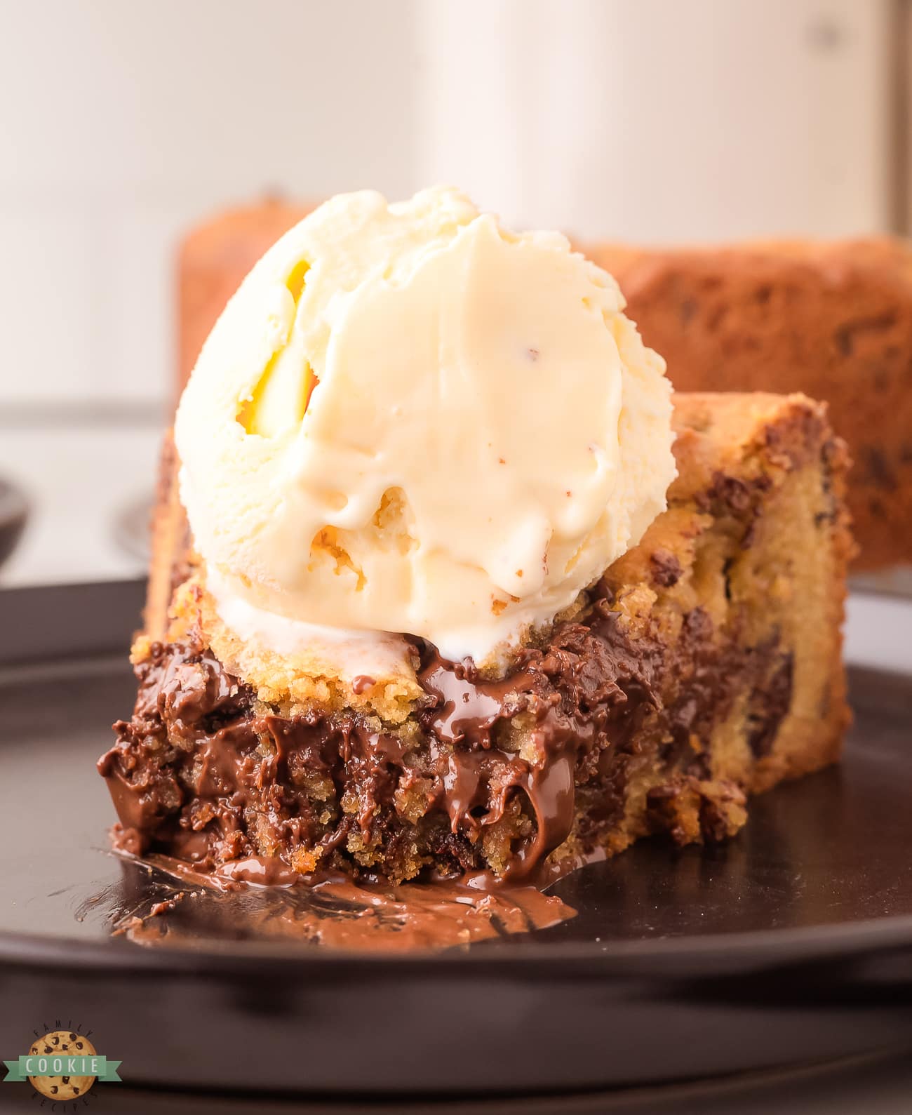 Cookie cake made with Nutella