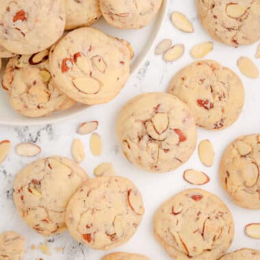 toffee almond sandies cookies