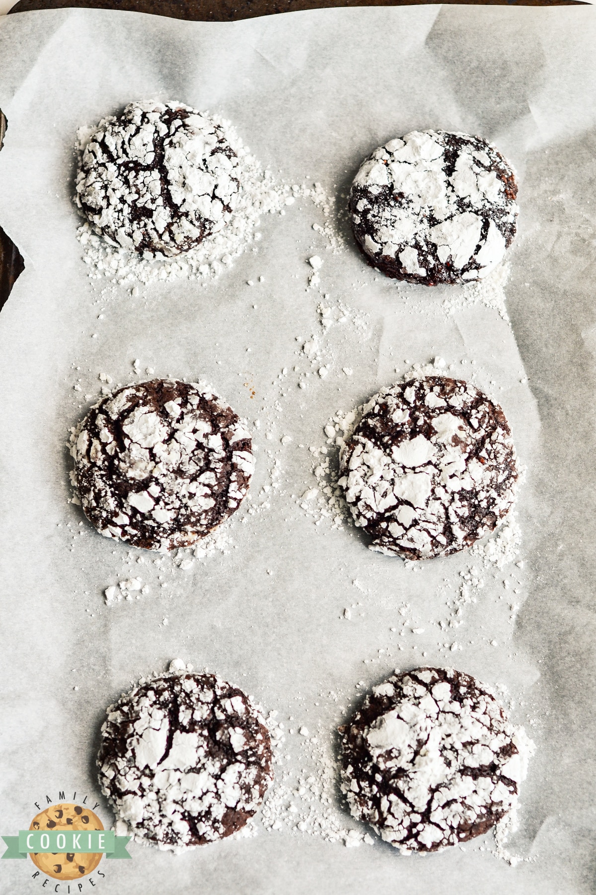 Baked crinkle cookies. 