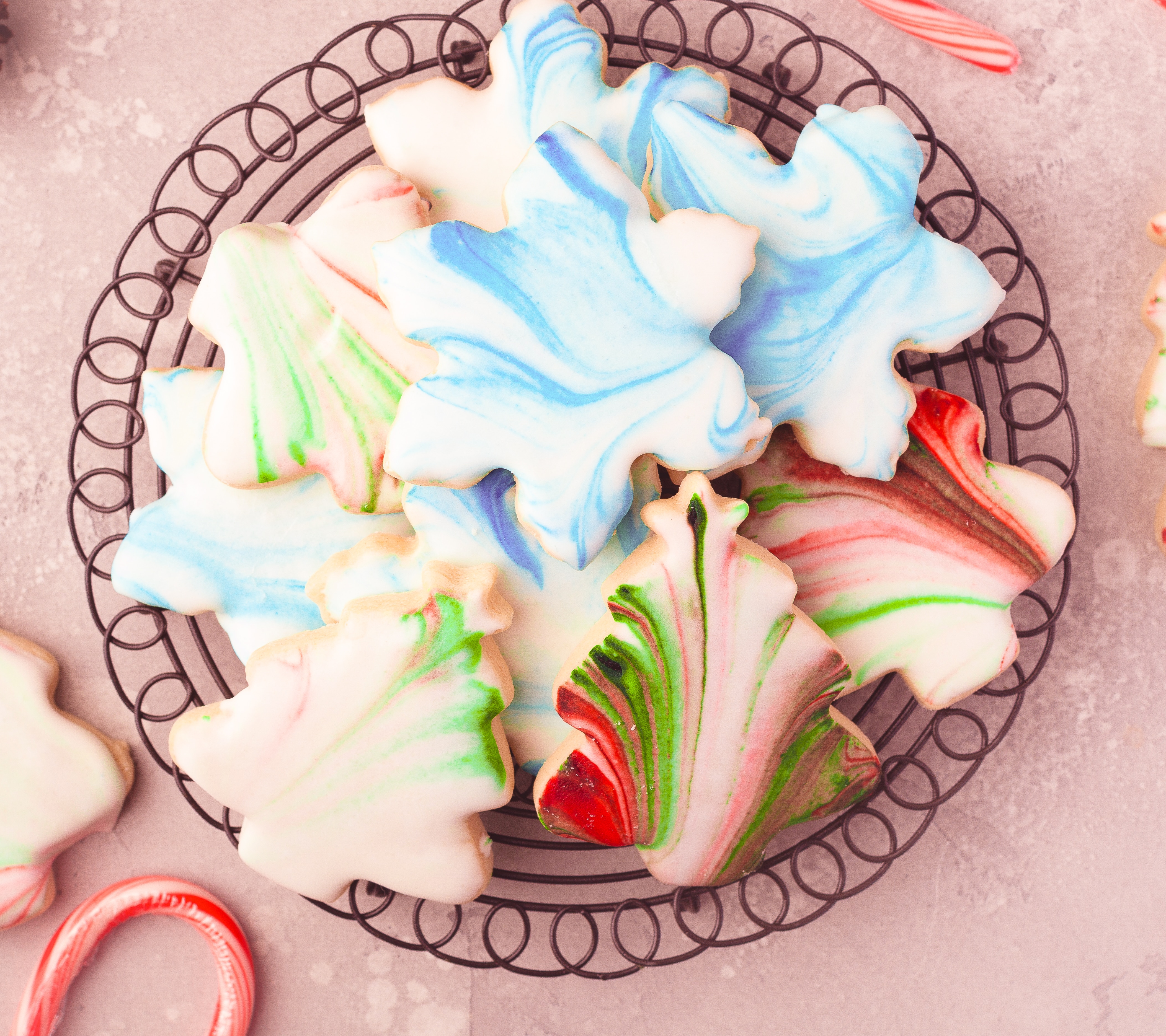 plate of marbled Christmas cookies