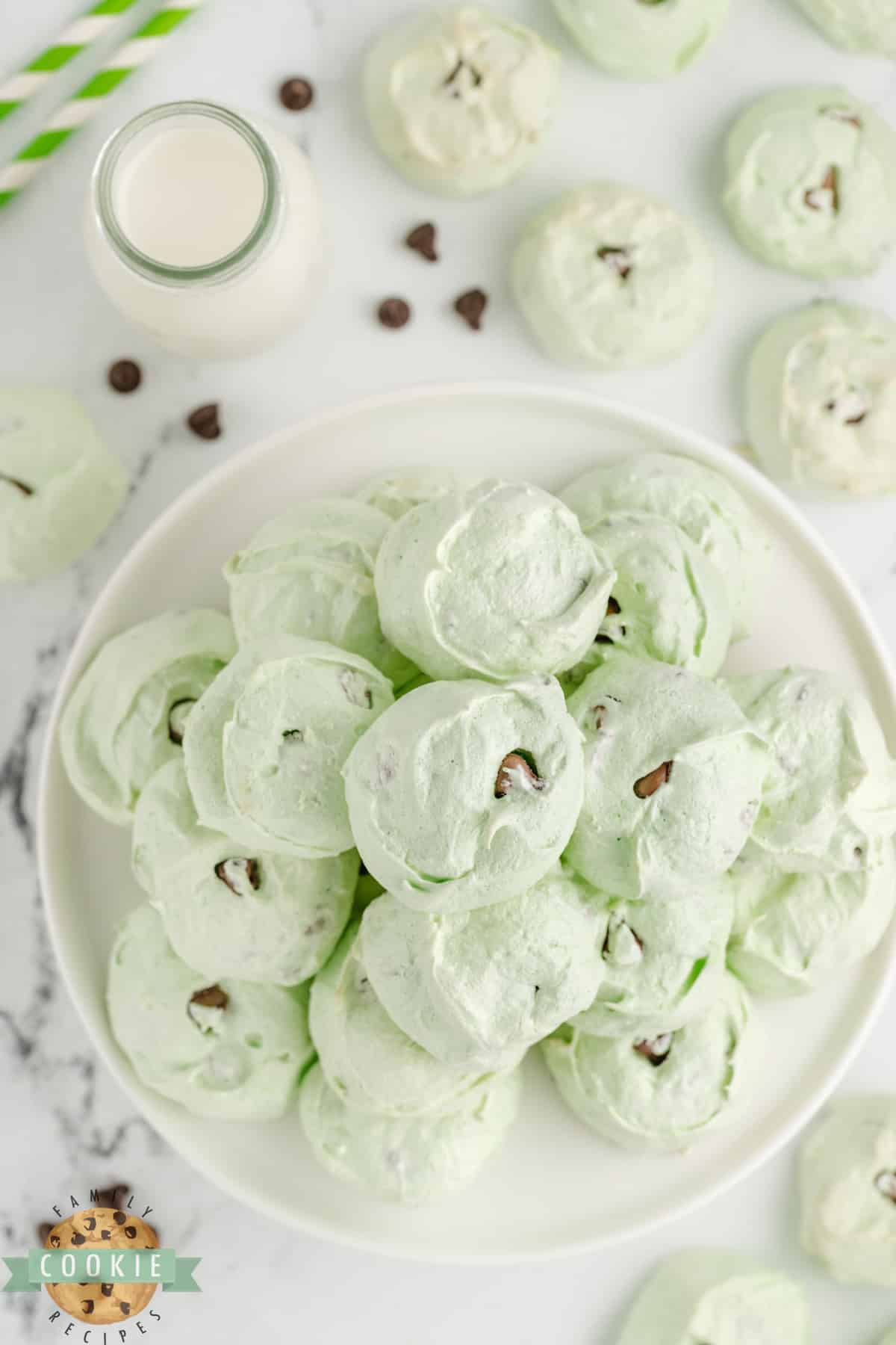 Mint Chocolate Chip Meringue Cookies are light, a little bit crunchy, and packed with mint flavor. Add some chocolate chips to make unique cookies that look as good as they taste! 