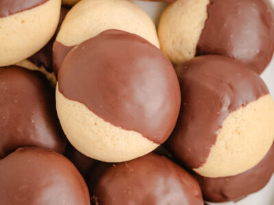 chocolate dipped vanilla cookies
