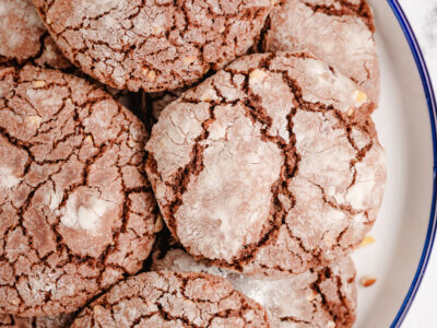 plateful of Nutella Crinkle cookies