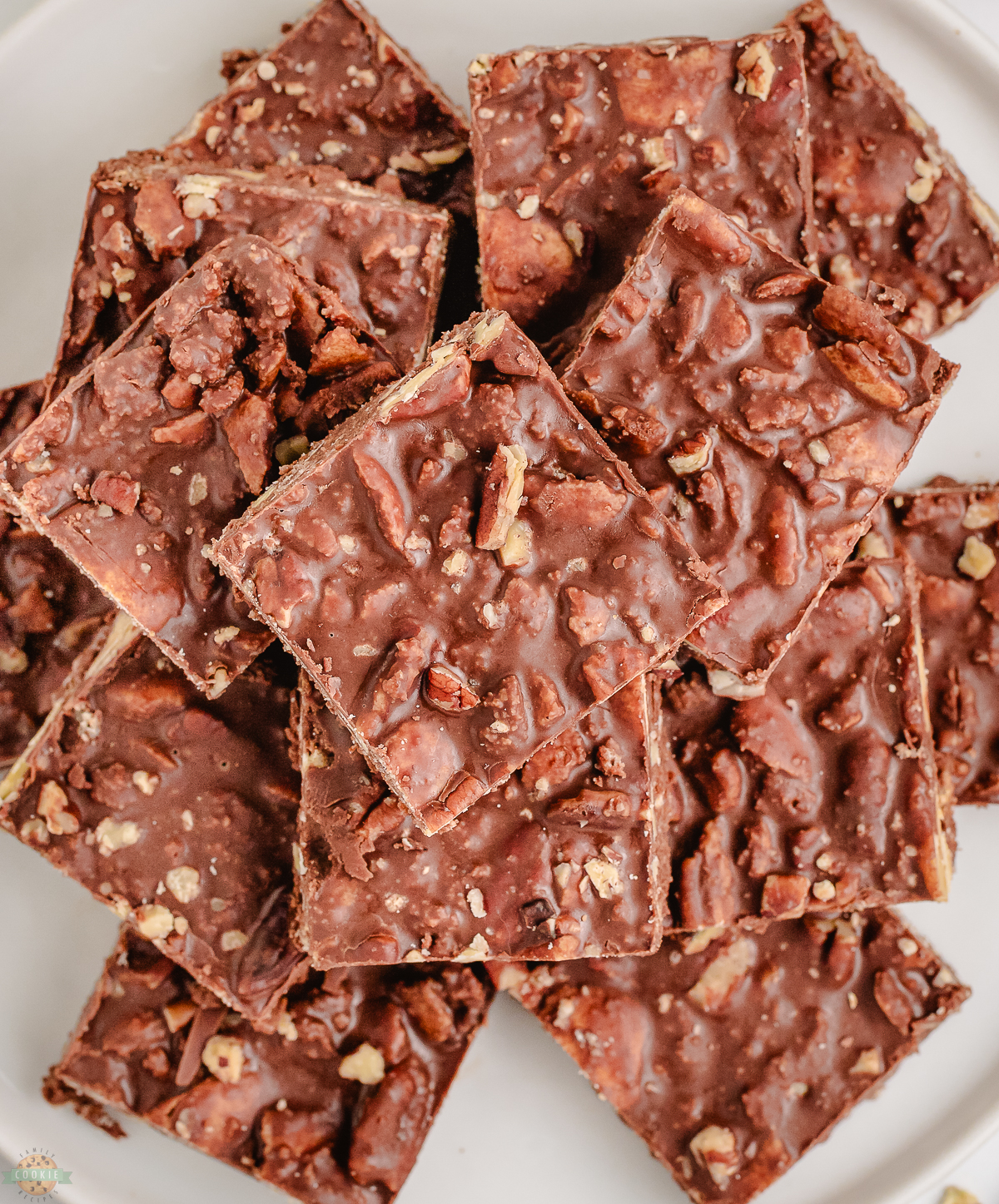 easy no bake chocolate cookie bars